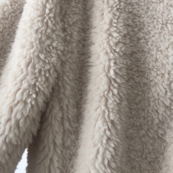 Gap Teddy Jacket in Cream - Picture 2 of 5